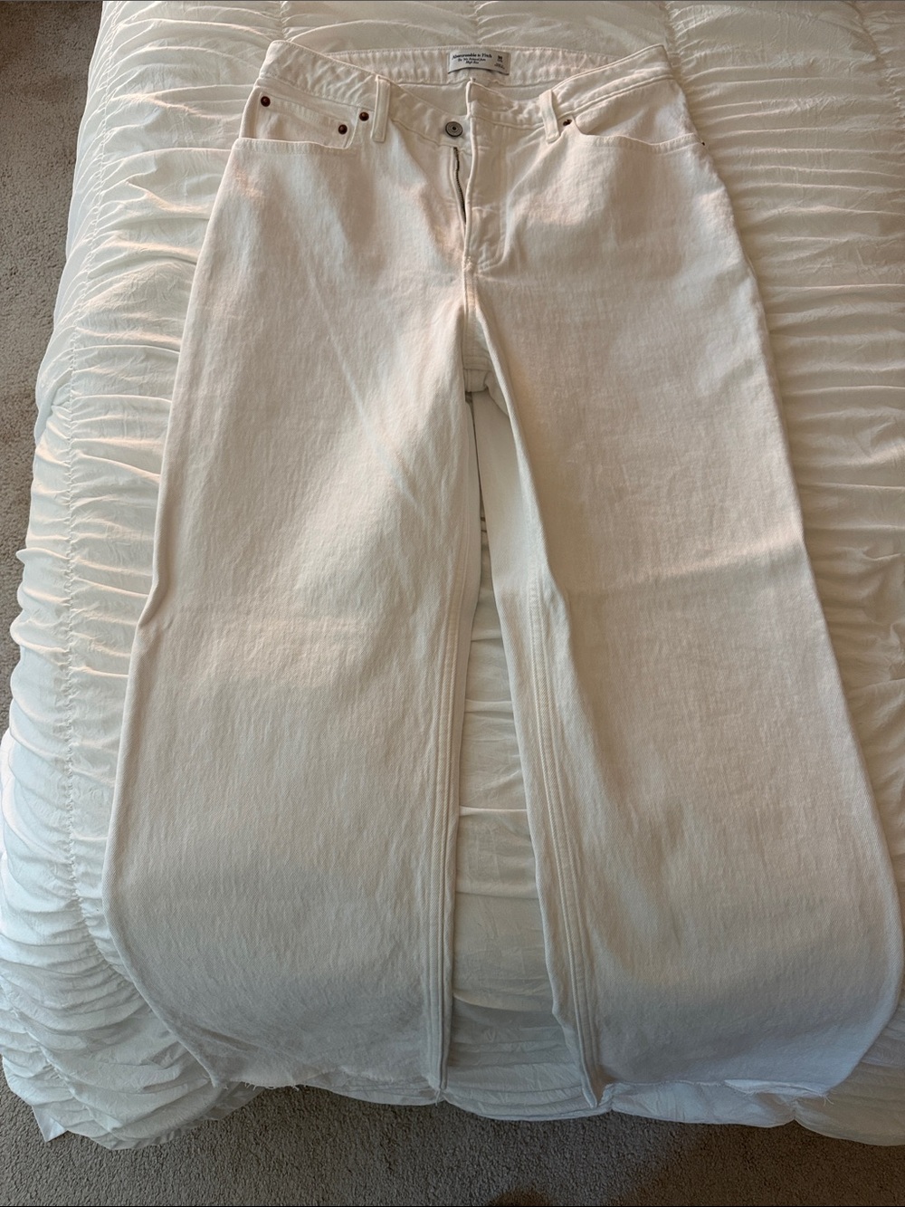 Abercrombie & Fitch Cream High-Rise Straight-Leg Jeans